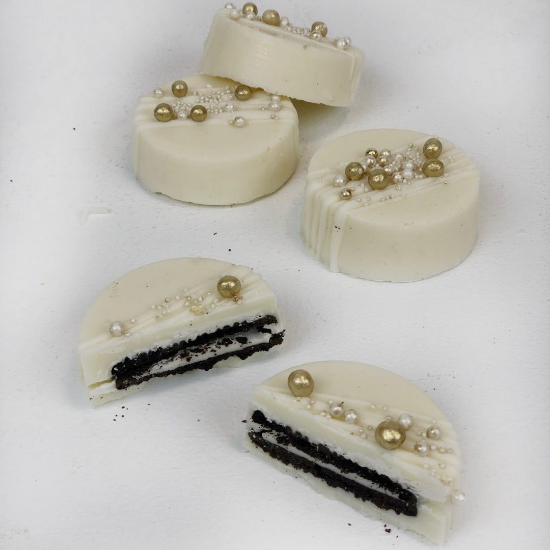 Oreo Pucks